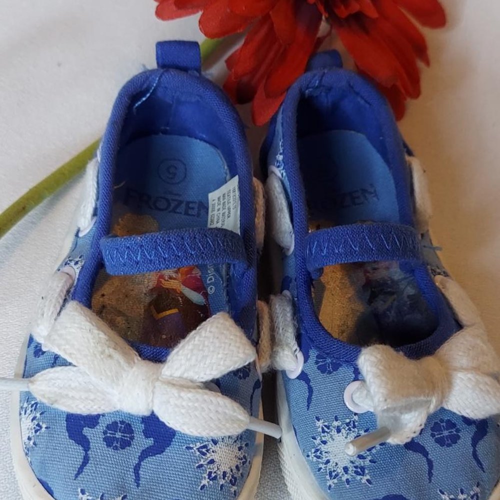 Disney Frozen Size 5 Toddler Girl Shoes